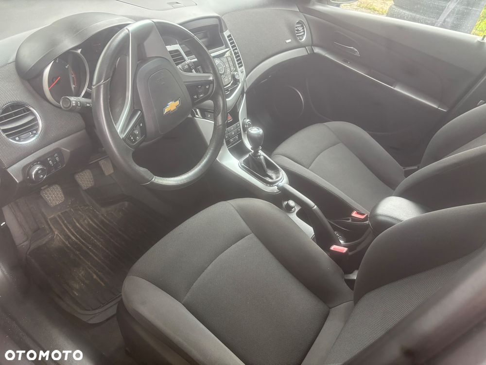 Chevrolet Cruze 1.6 LT - 29