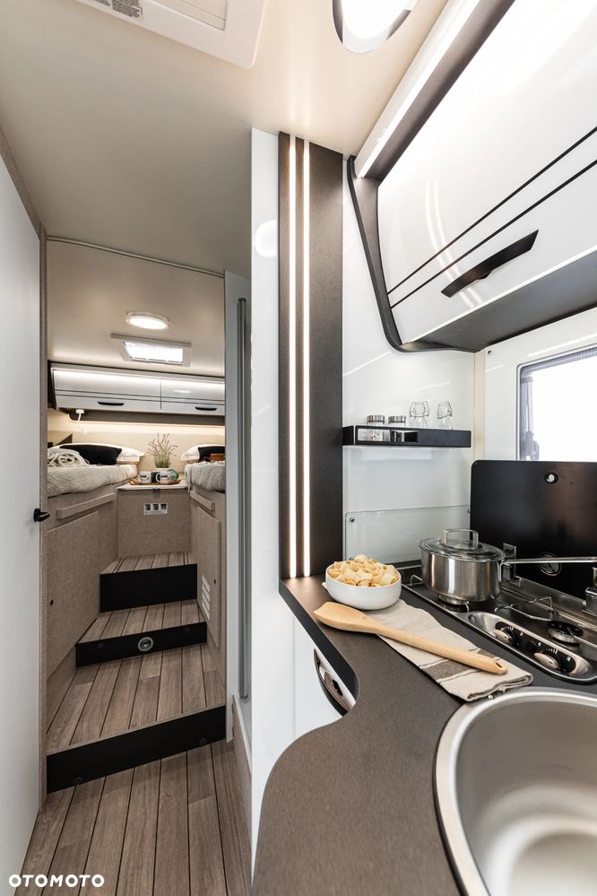 McLOUIS MC4 373 - 5 osobowy - 15