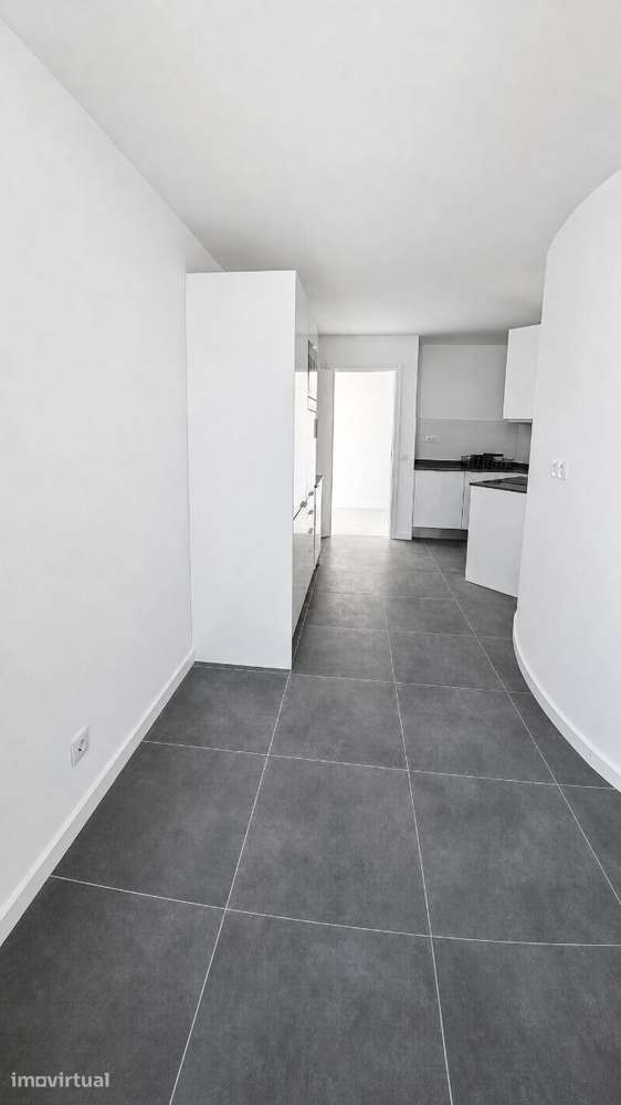 Apartamento T2 com parqueamenti e terraço. Vistas de mar - Grande imagem: 4/8