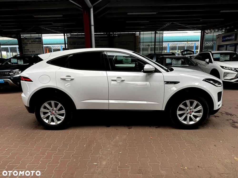 Jaguar E-Pace 2.0 P200 mHEV AWD R-Dynamic S - 8