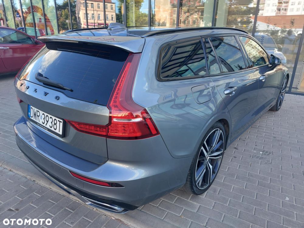 Volvo V60 D4 Geartronic R-Design - 5