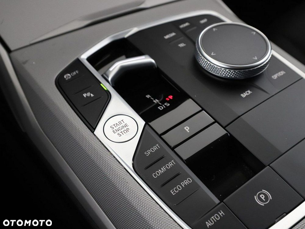 BMW Seria 3 318d - 31