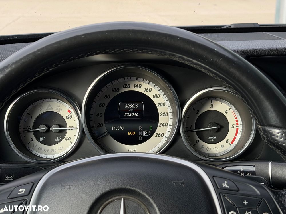 Mercedes-Benz E - 11