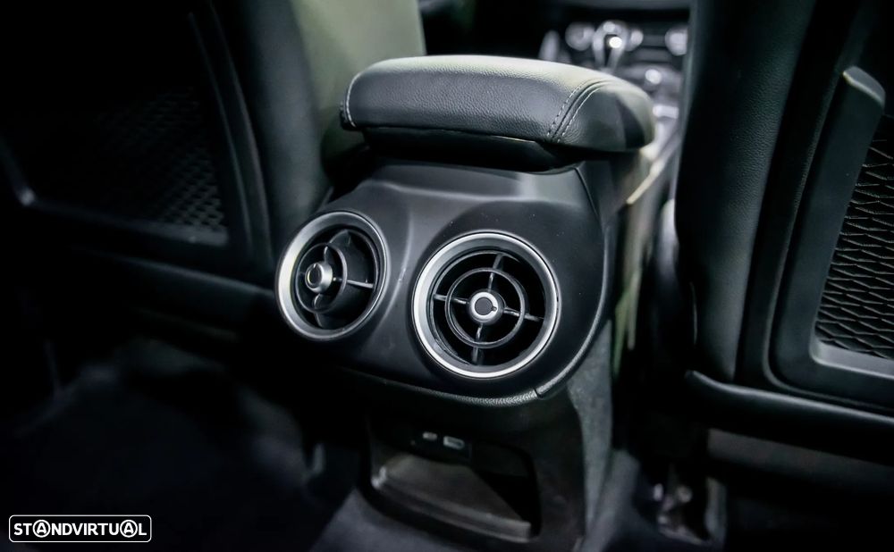 Alfa Romeo Stelvio 2.2 D Sprint AT8 - 37