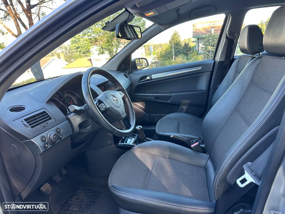 Opel Astra 1.7 CDTI Cosmo - 16