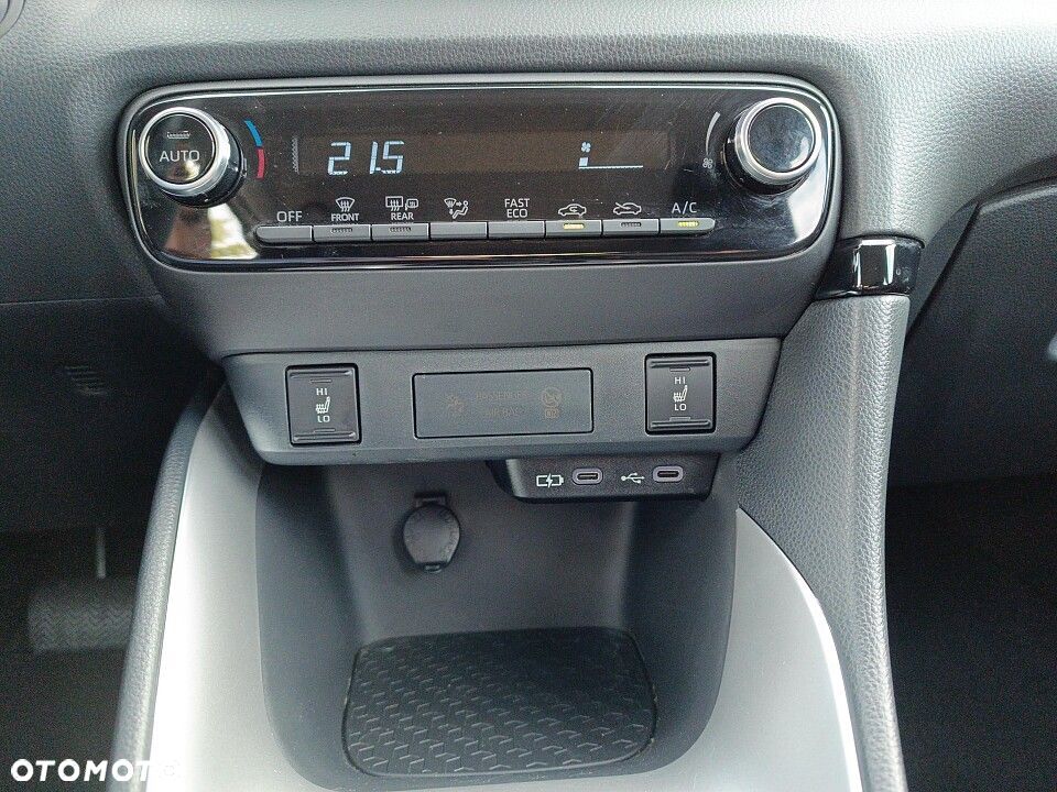 Mazda 2 Hybrid 1.5 Exclusive Line CVT - 10