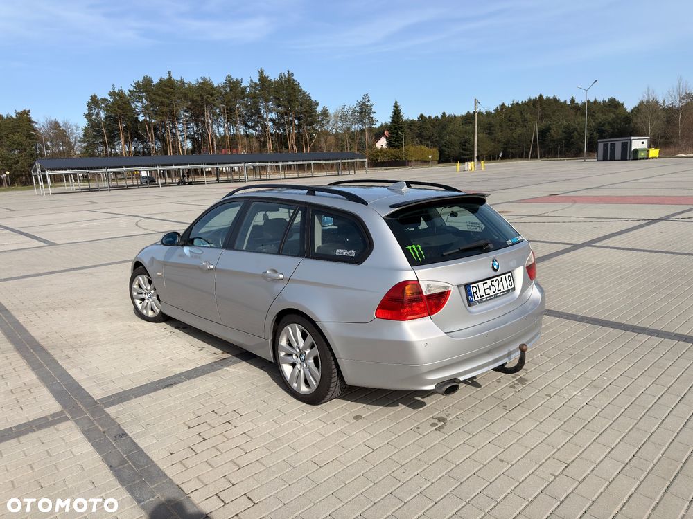 BMW Seria 3 320d DPF - 6