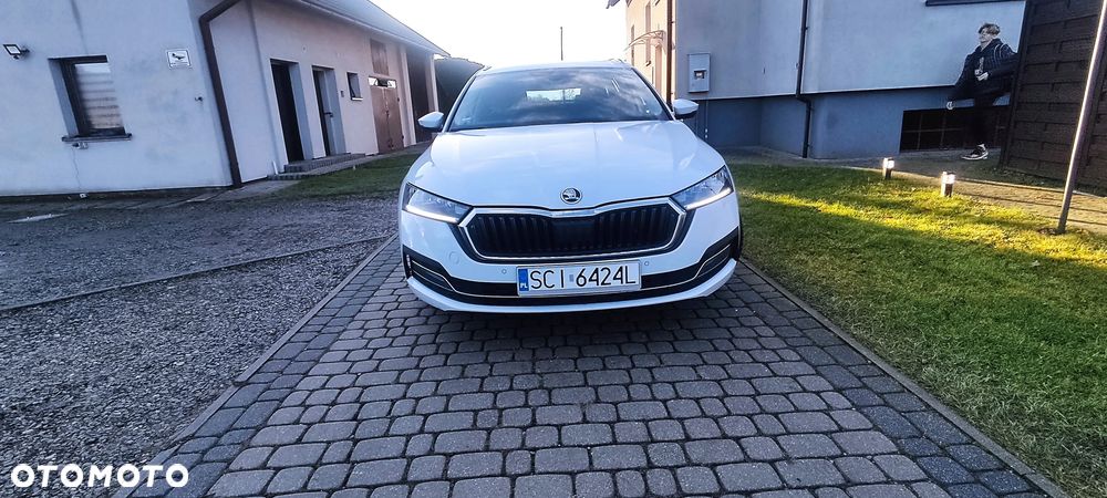 Skoda Octavia 2.0 TDI DSG Style - 39
