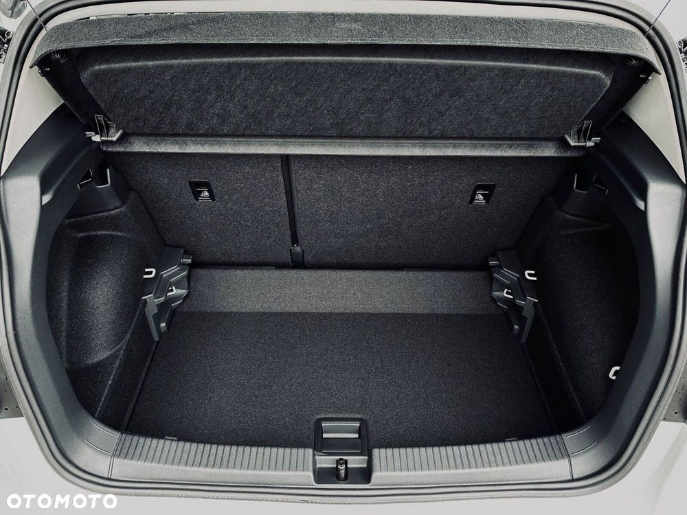 Volkswagen T-Cross - 21