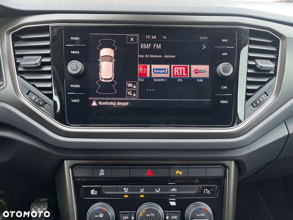 Volkswagen T-Roc - 13