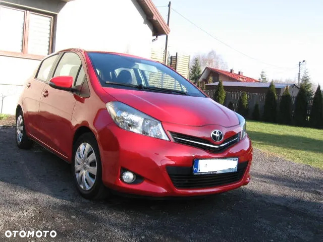 Toyota Yaris 1.33 Premium - 2