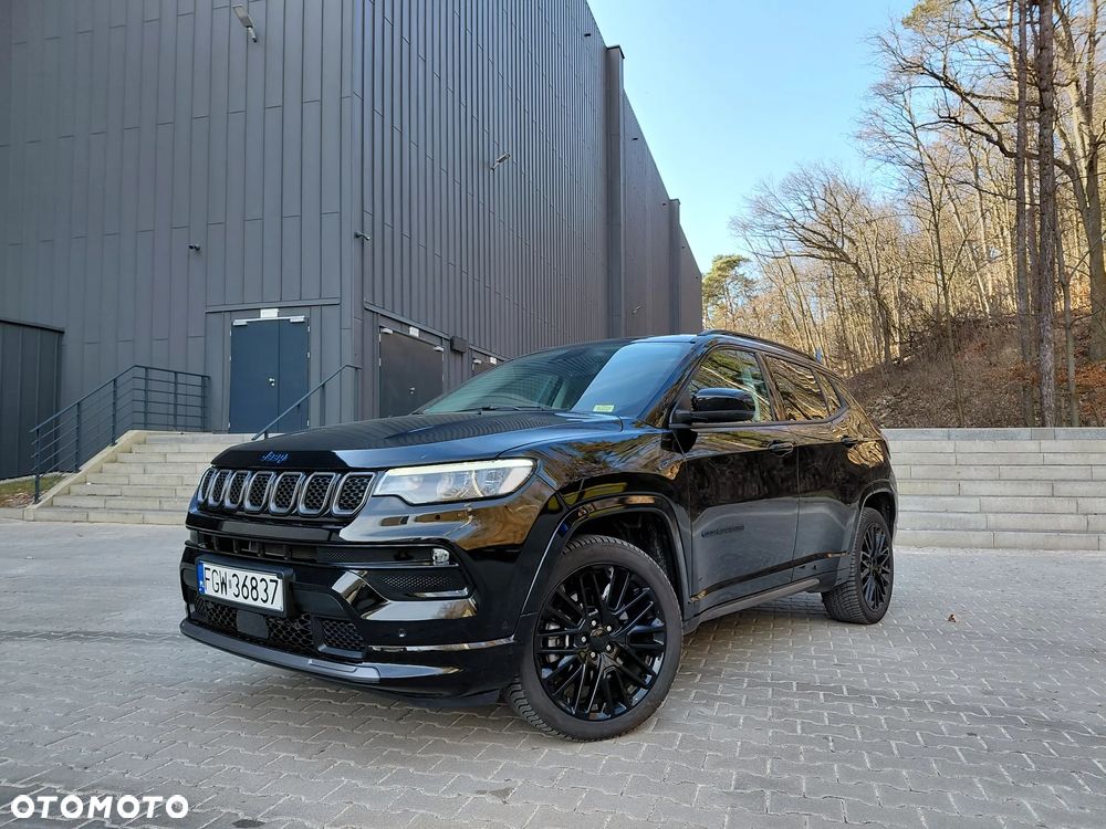 Jeep Compass - 33