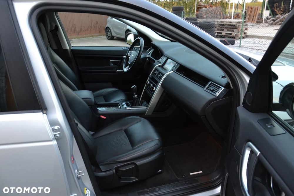 Land Rover Discovery Sport - 31