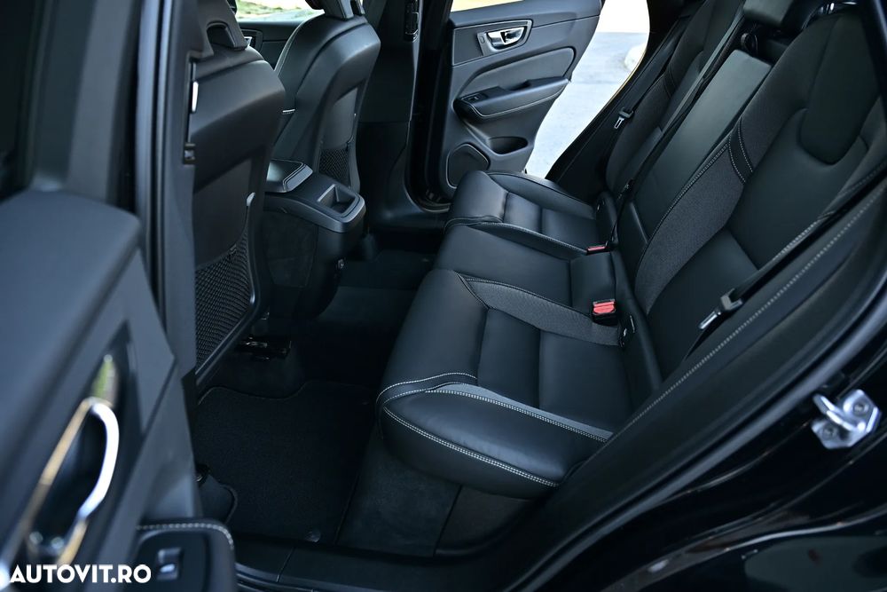 Volvo XC 60 B4 D AWD Geartronic RDesign - 26