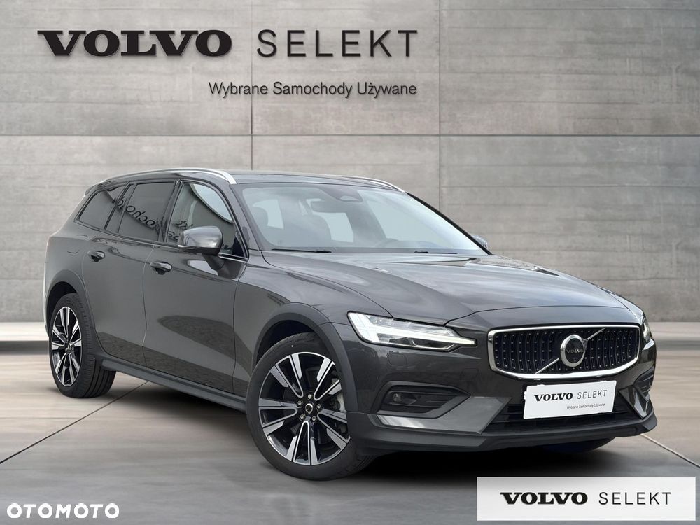 Volvo V60 Cross Country - 5