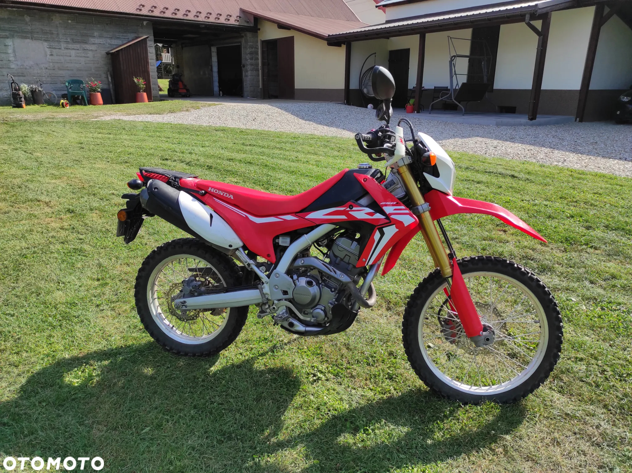 Honda CRF - 9