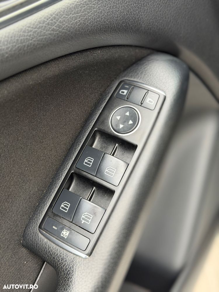 Mercedes-Benz B 180 - 9