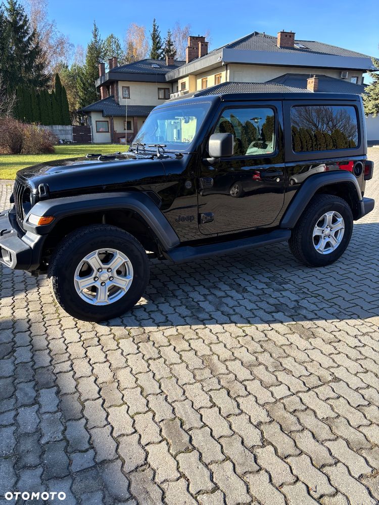 Jeep Wrangler - 1
