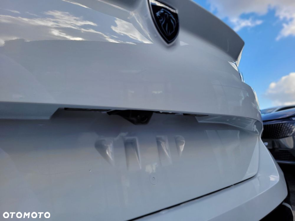 Peugeot 308 1.5 BlueHDi Business S&S EAT8 - 17