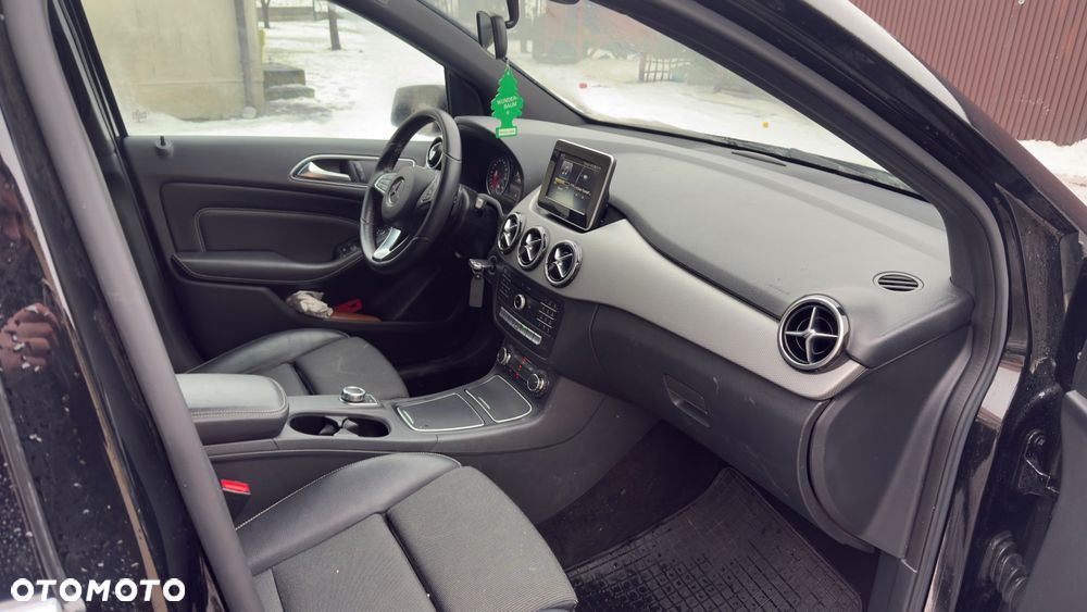 Mercedes-Benz Klasa B 180 7G-DCT Style - 7