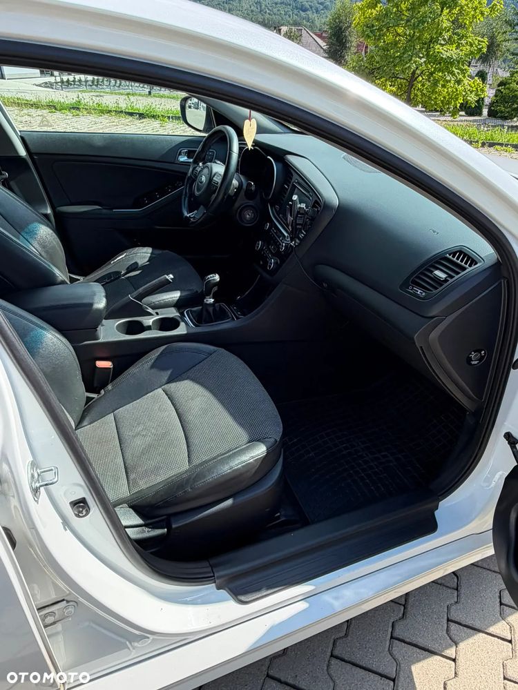 Kia Optima 2.0 L - 4