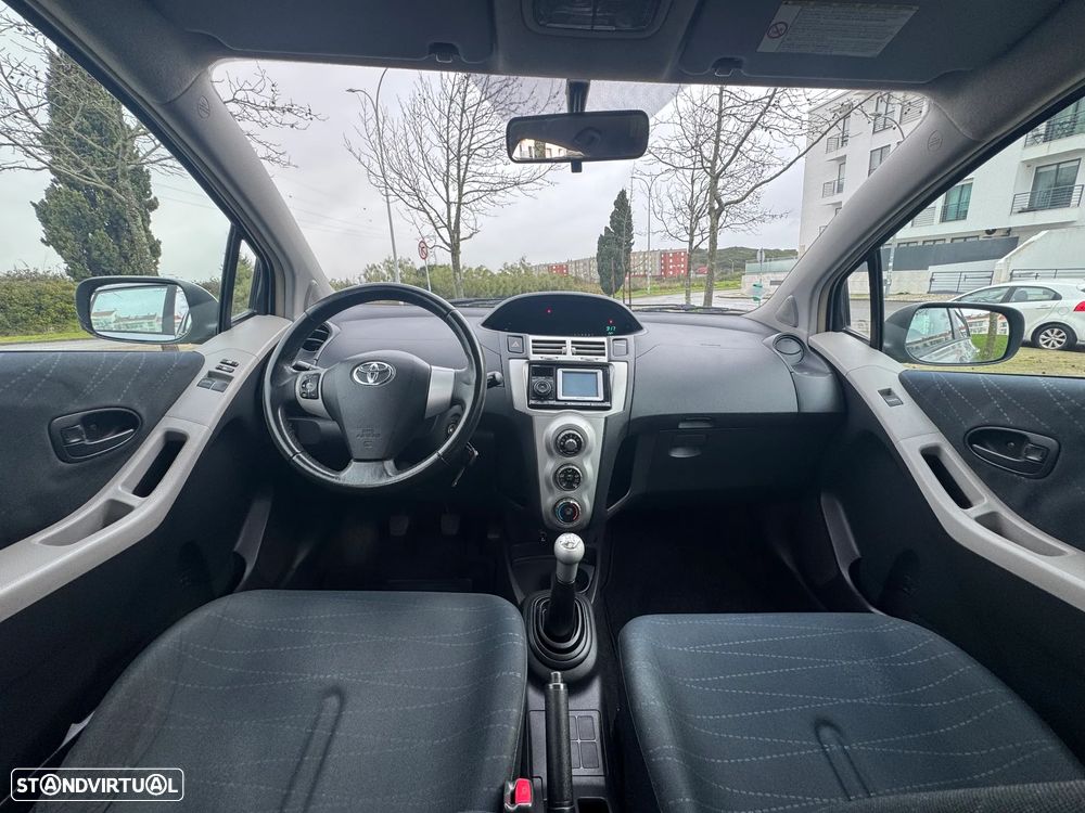 Toyota Yaris 1.0 VVT-i AC Manual+VSC - 5