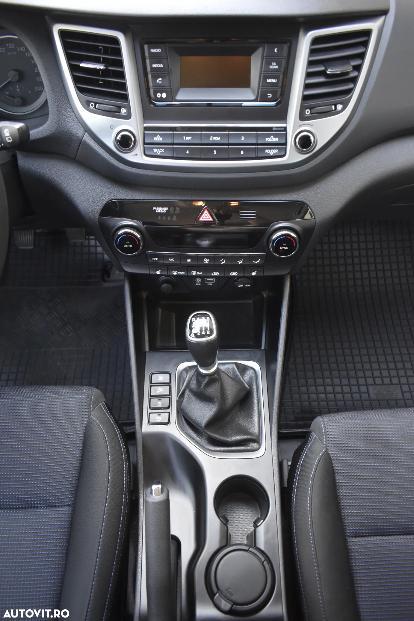 Hyundai Tucson 1.6 GDI 2WD 6MT Style - 34
