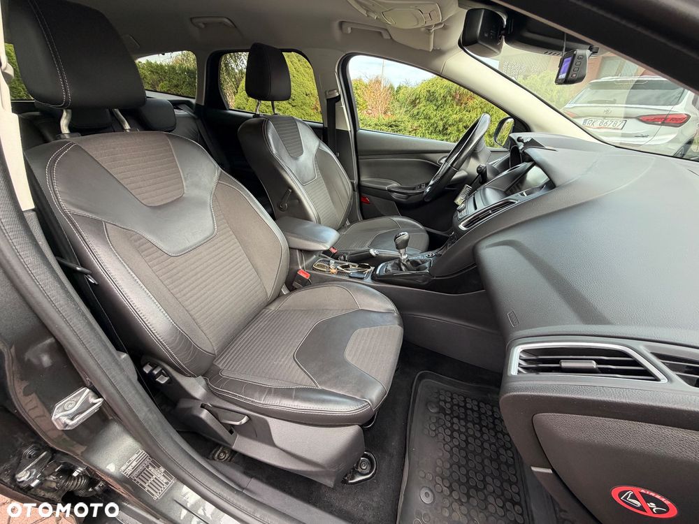 Ford Focus 1.5 TDCi Titanium - 10