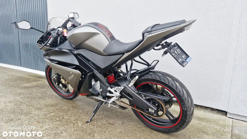 Yamaha R125 - 32