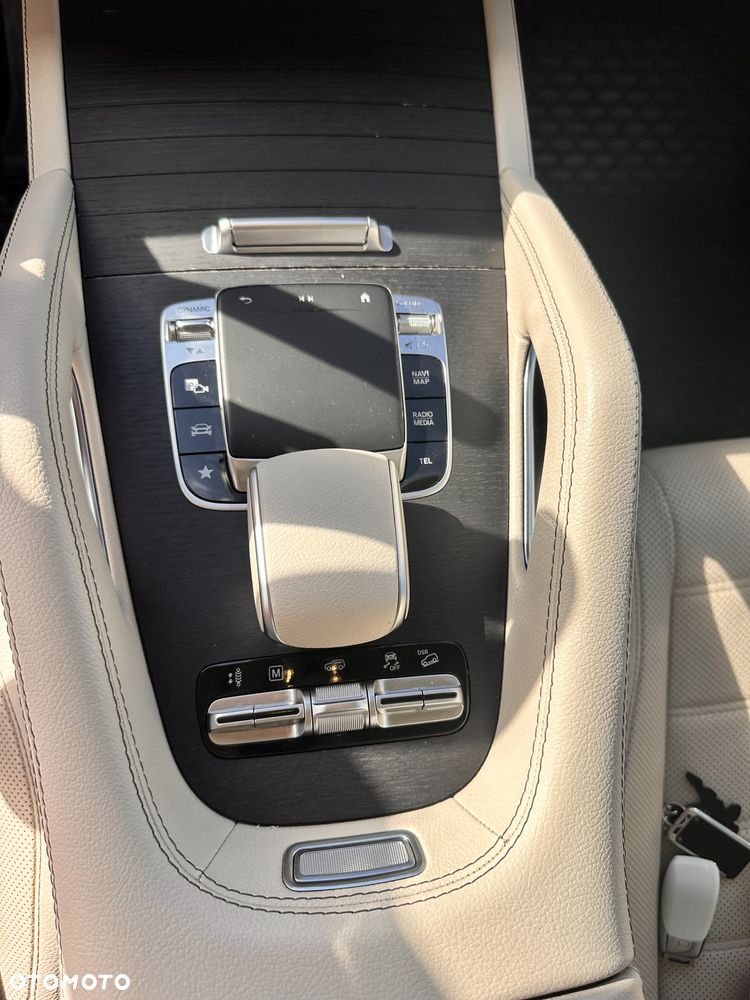 Mercedes-Benz GLE - 19