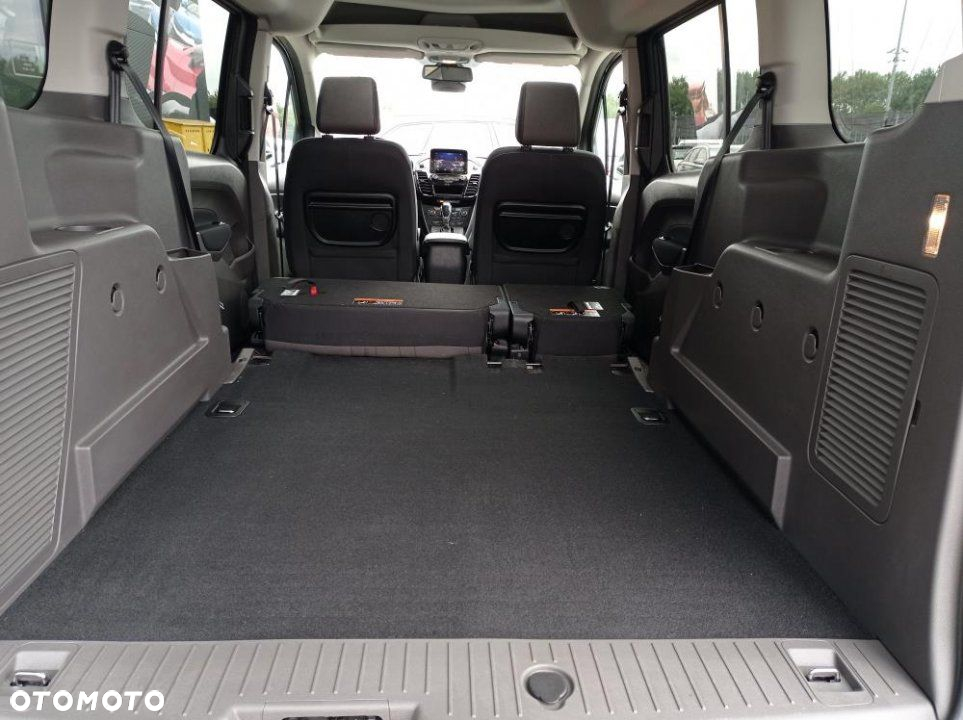 Ford Tourneo Connect - 18