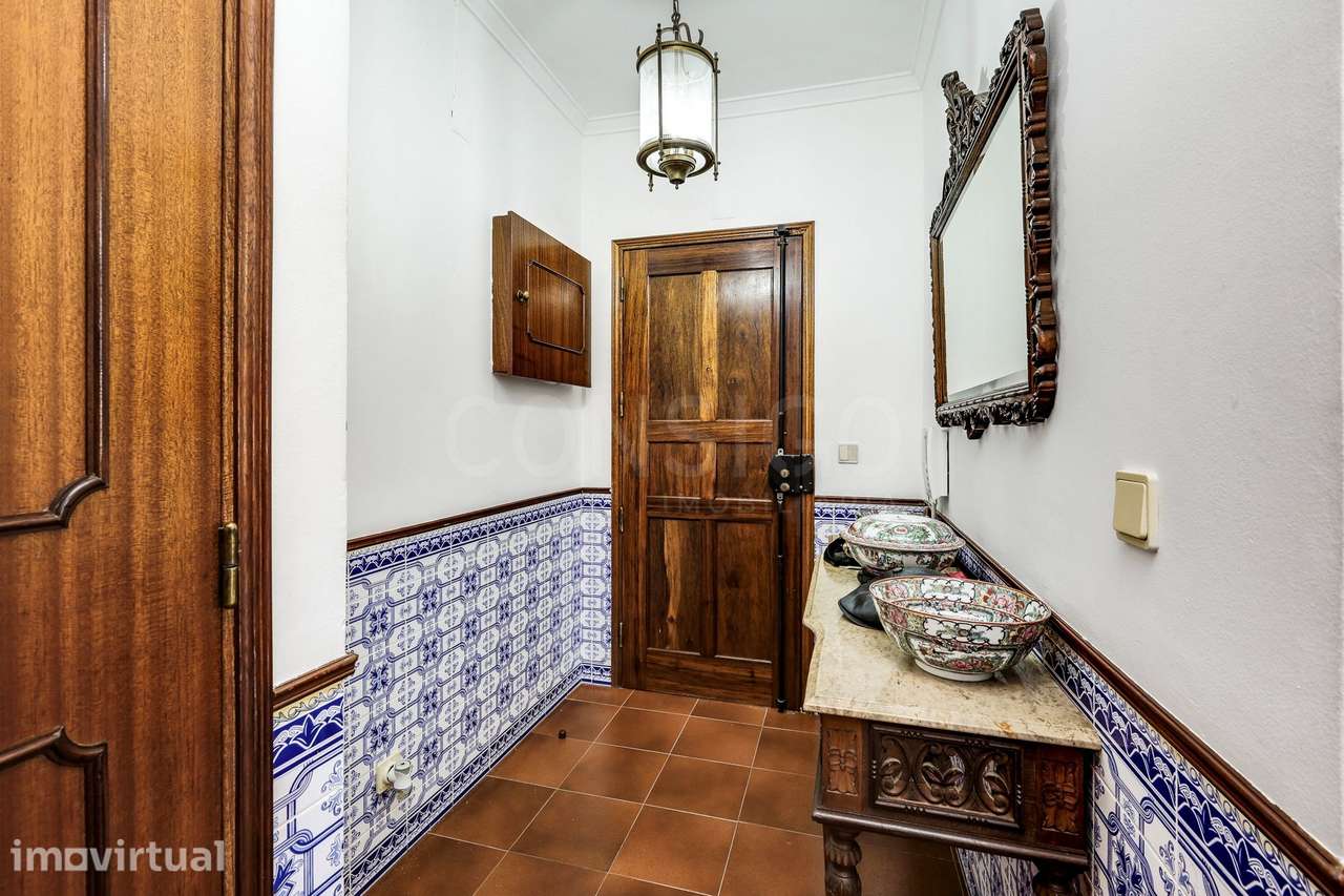 T3 em Porto Salvo | Garagem box e amplo espaço exterior - Grande imagem: 2/25