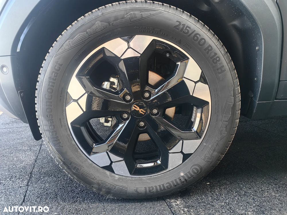Dacia Duster TCe 130 4X4 MHEV Extreme - 4