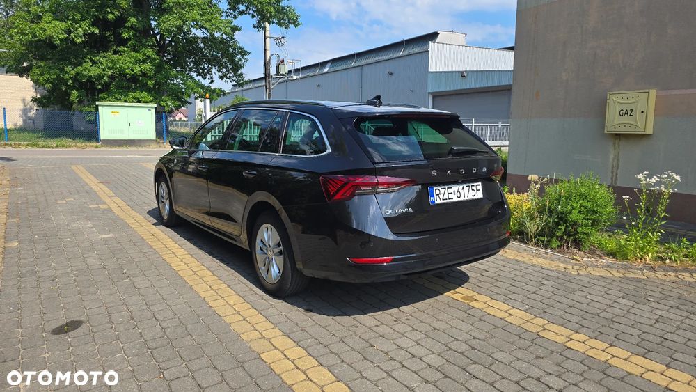 Skoda Octavia 2.0 TDI Ambition - 3