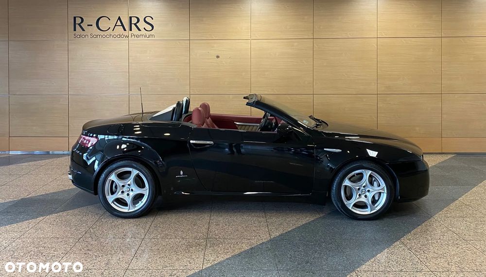 Alfa Romeo Spider 3.2JTS Q4 - 8