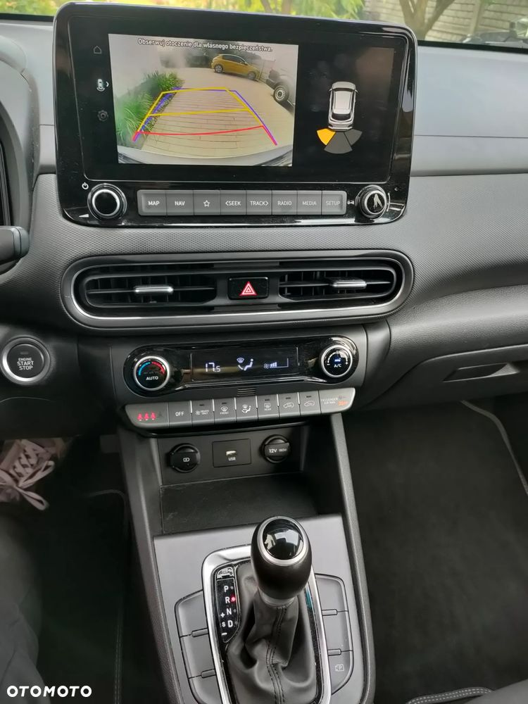 Hyundai Kona - 12