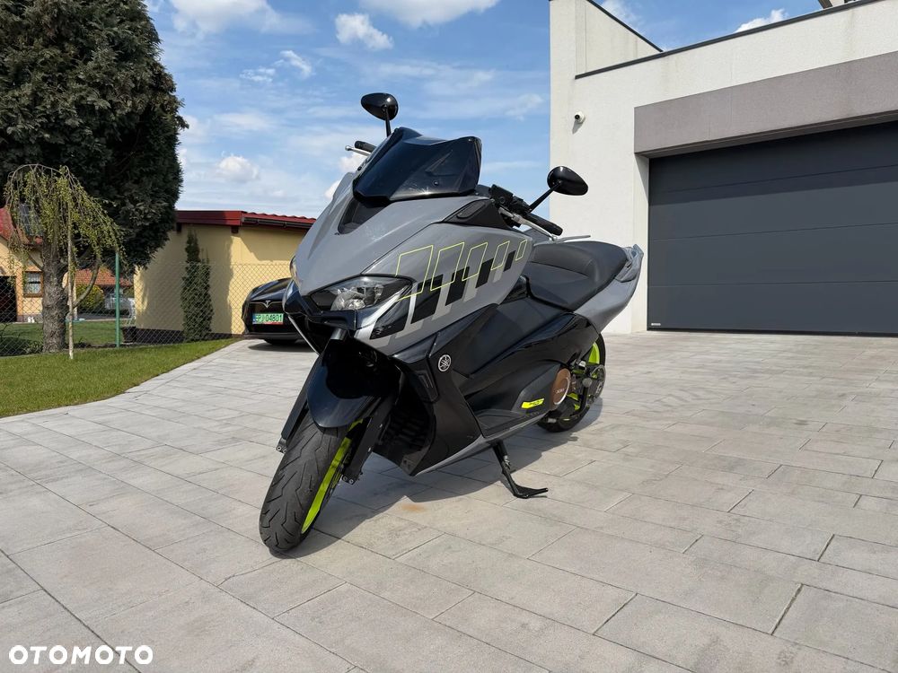 Yamaha Tmax - 8
