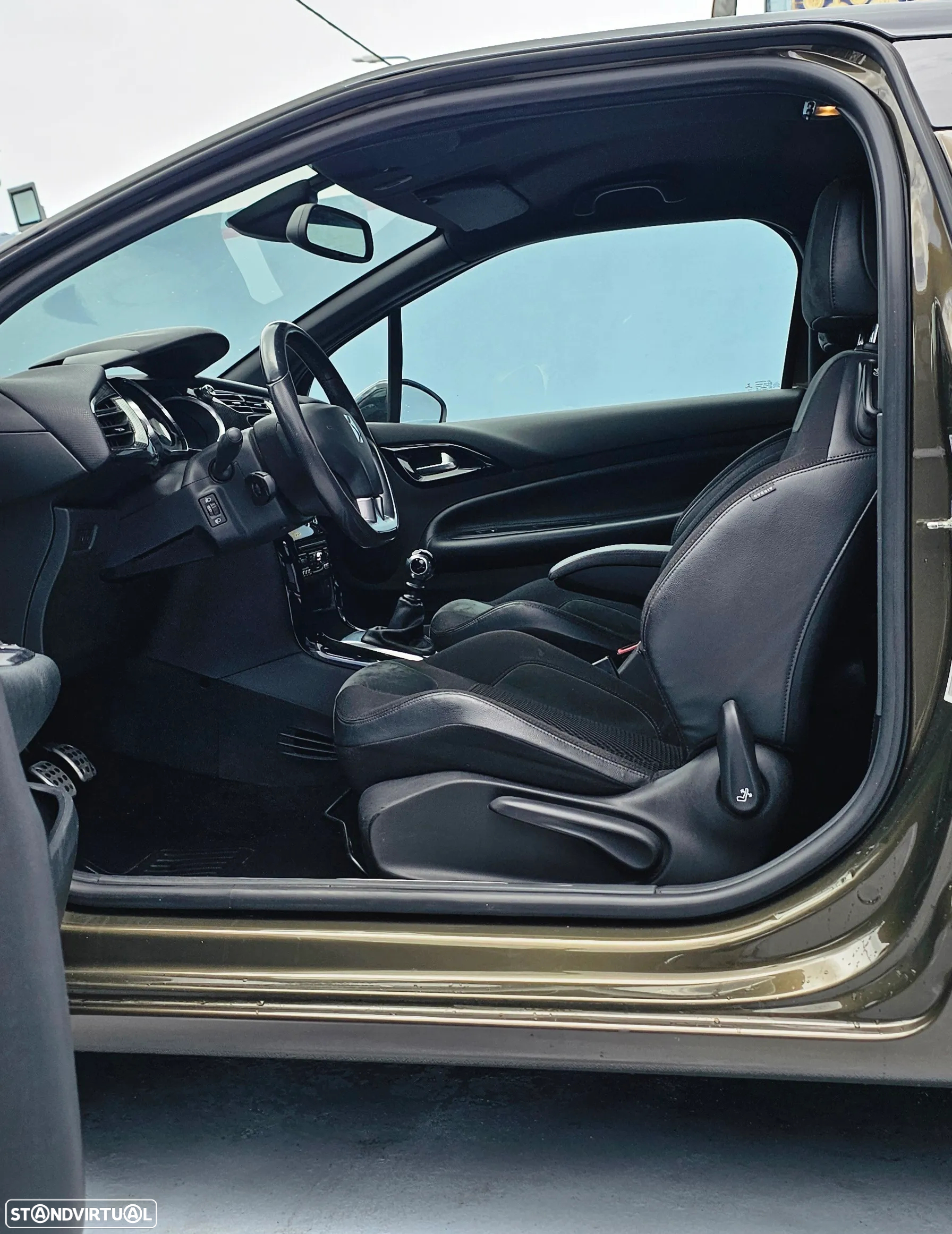 Citroën DS3 1.6 HDi Airdream Sport Chic - 8