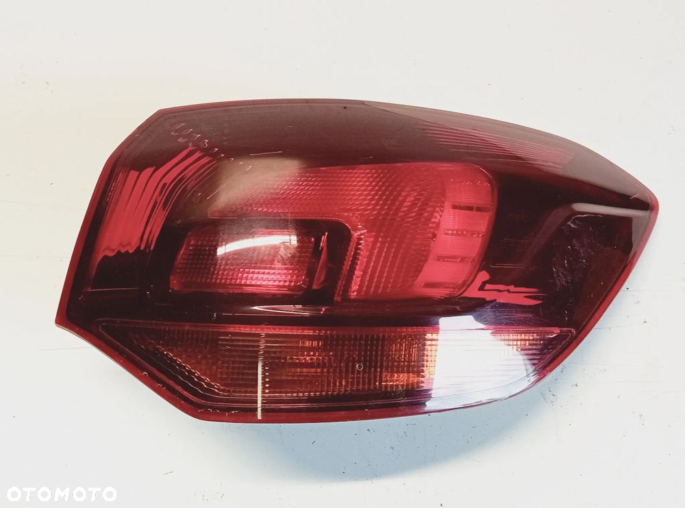 lampa prawa tył Opel Astra j kombi - 1