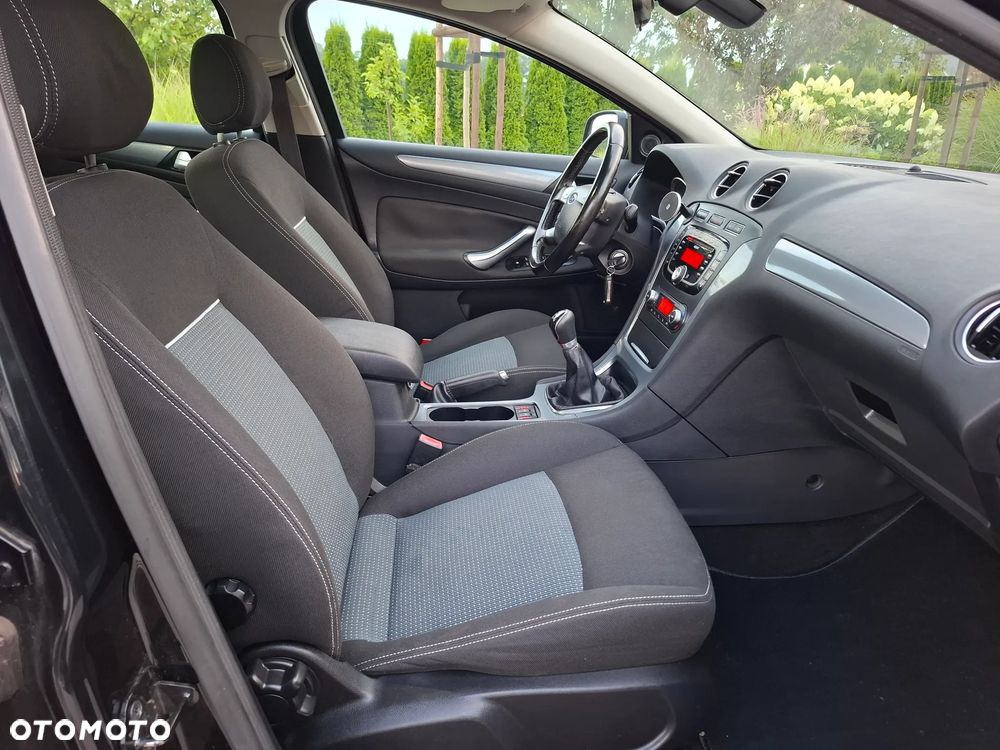 Ford Mondeo 1.6 Ti-VCT Trend - 38