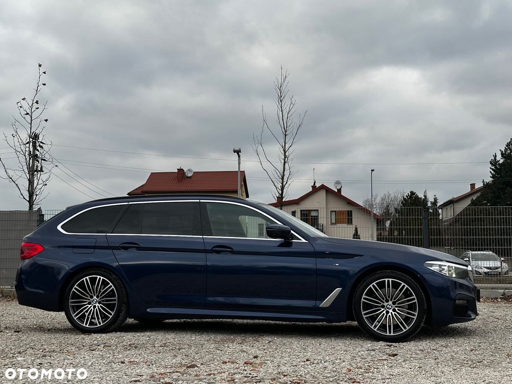 BMW Seria 5 530d xDrive Touring - 3