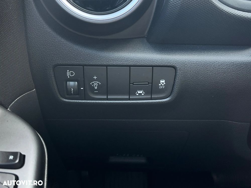 Hyundai KONA - 20