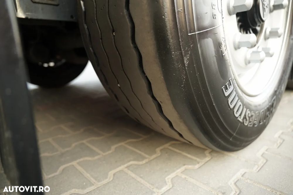 Wielton CORTINĂ / STANDARD / PUNCT DE ACOPERIȘ CULISANT / ACOPERIȘ CULISANT / 385/65 R22.5 - 22