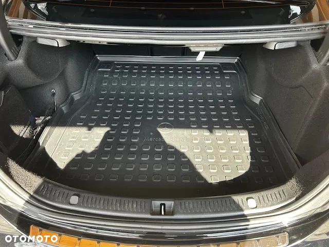 Mercedes-Benz Klasa E 250 9G-TRONIC - 3