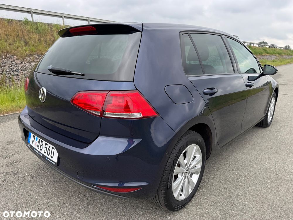Volkswagen Golf 1.2 TSI BMT Comfortline - 15