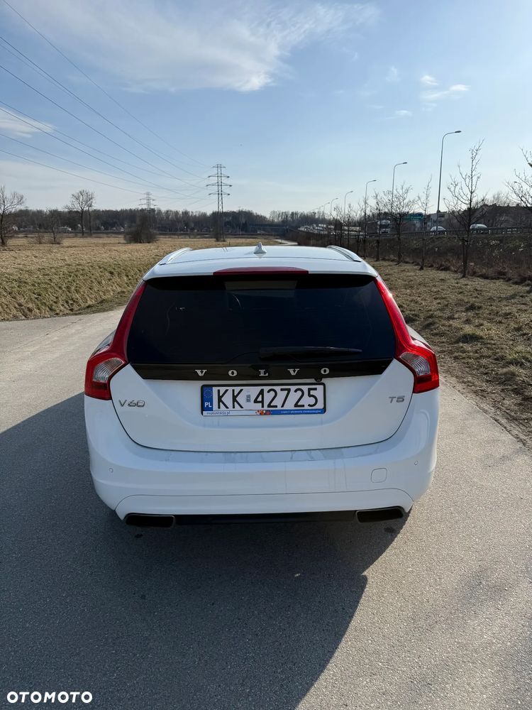 Volvo V60 - 10