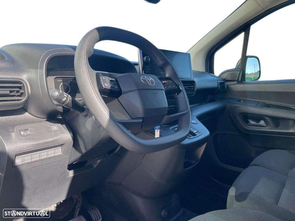 Toyota Proace - 10