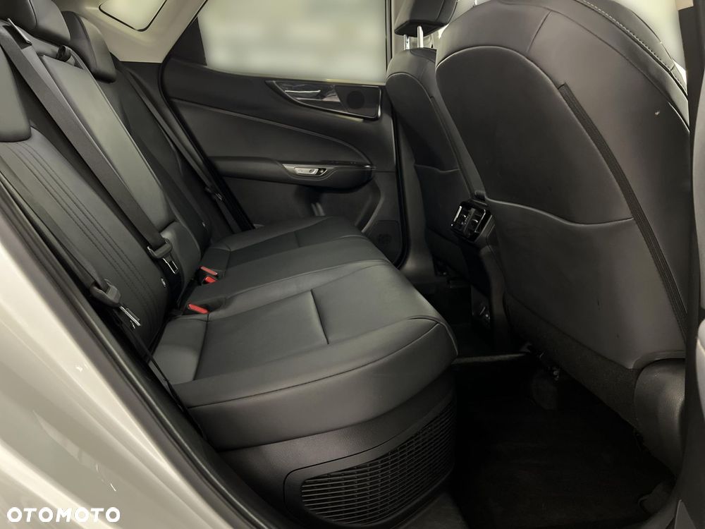 Lexus NX 350h Prestige AWD - 10