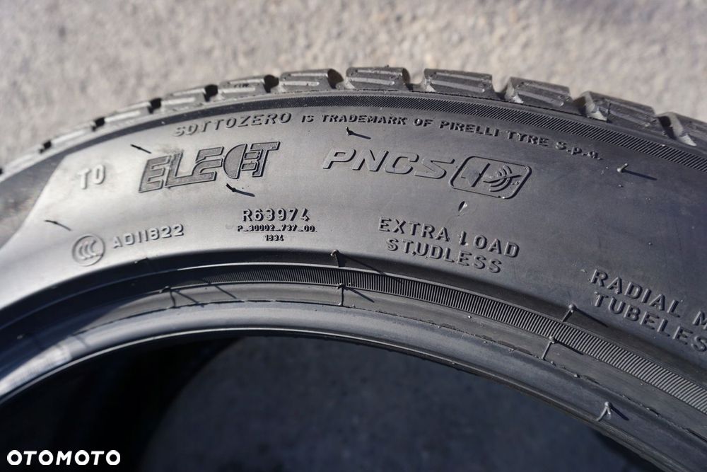 Pirelli Winter SottoZero 3 255/45R19 104W Z333 - 5