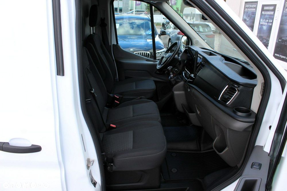 Ford Transit - 12
